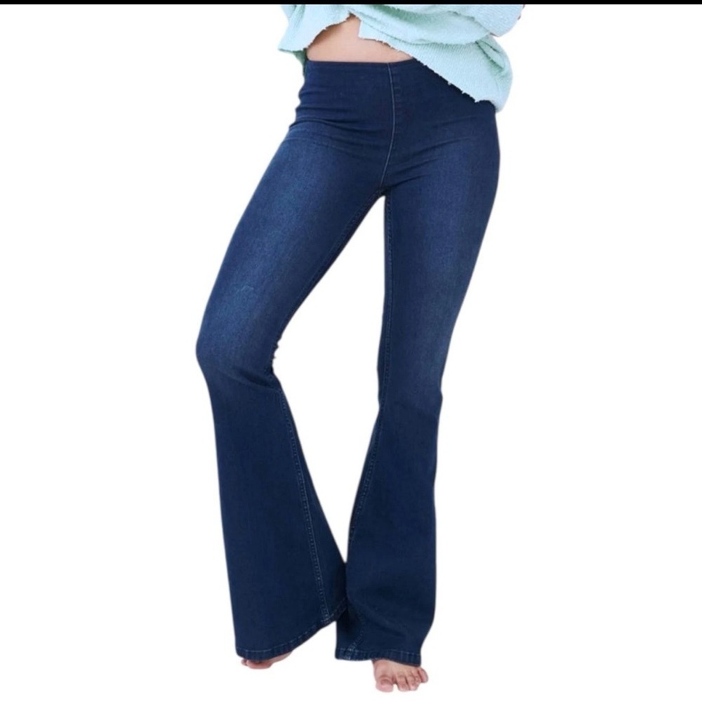 Free People Penny Pull-On Flare Jeans size 29 Western Bohemian Chic Denim Boho